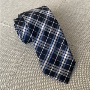 Plaid slim tie